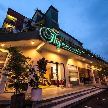 Thy Executive Hotel Johor Bahru Eksteriør billede