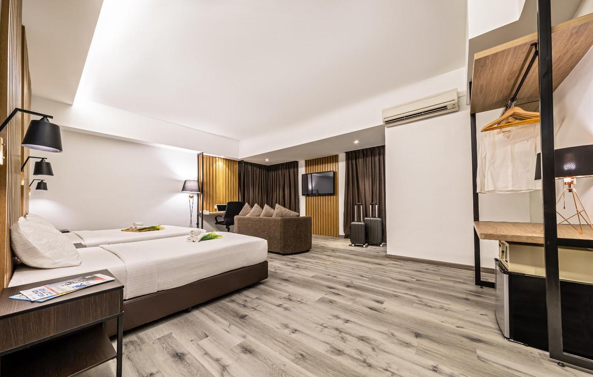Thy Executive Hotel Johor Bahru Eksteriør billede