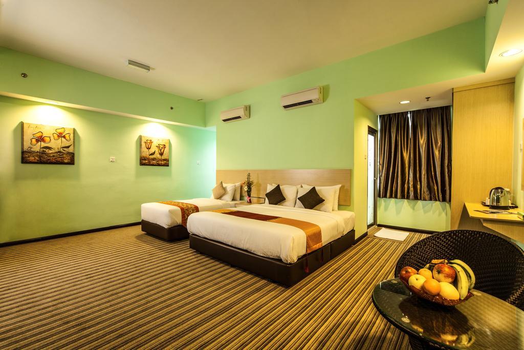 Thy Executive Hotel Johor Bahru Værelse billede